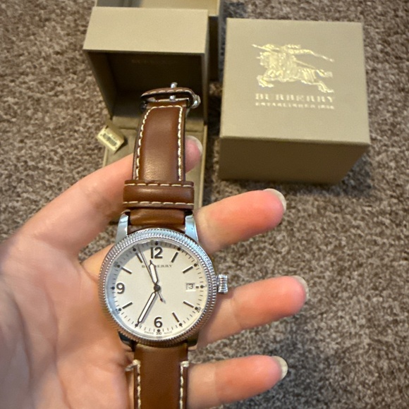Burberry Leather Watch - Picture 2 of 6